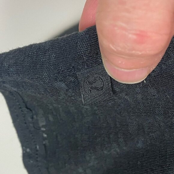 Lululemon Black Sweetest Day Top Burnout Long Sleeves Size 2 TShirt Layering Tee - Picture 9 of 10